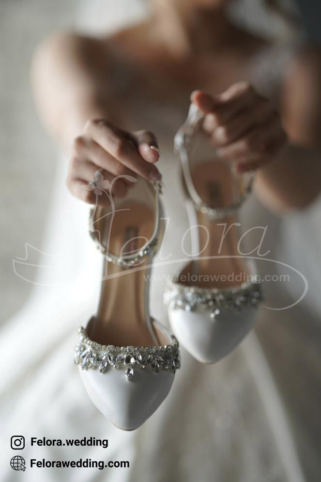 کفش تزیین شده عروس آتلیه