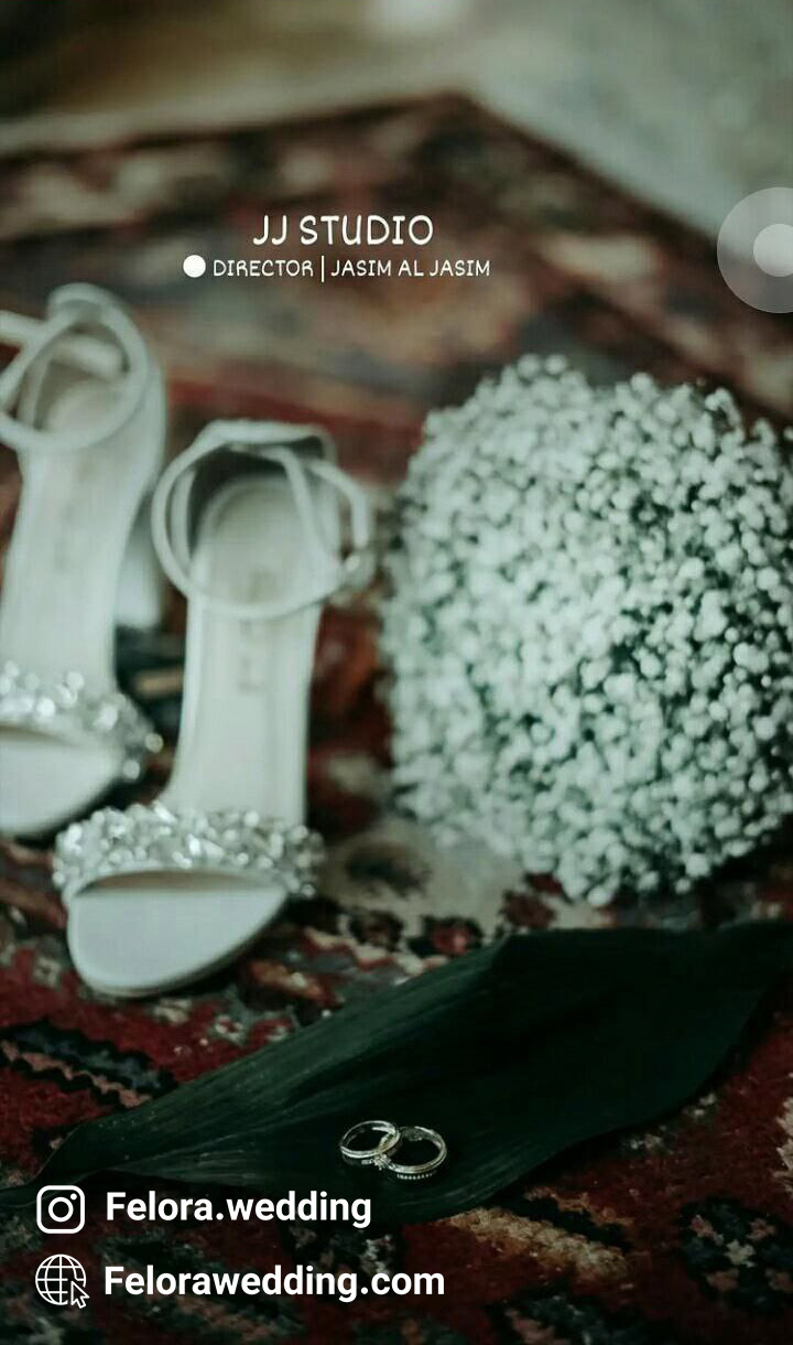 عکس کفش عروس و حلقه های عروسی
