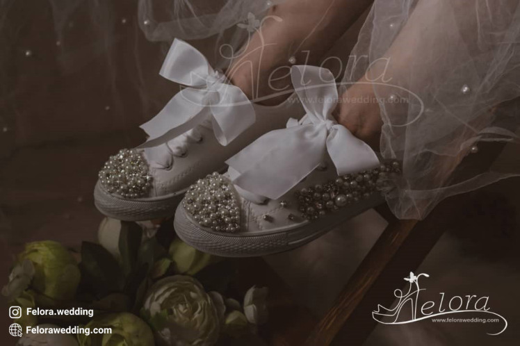 کتونی عروس مدل کاملا جواهردوزی شده | کد 0218