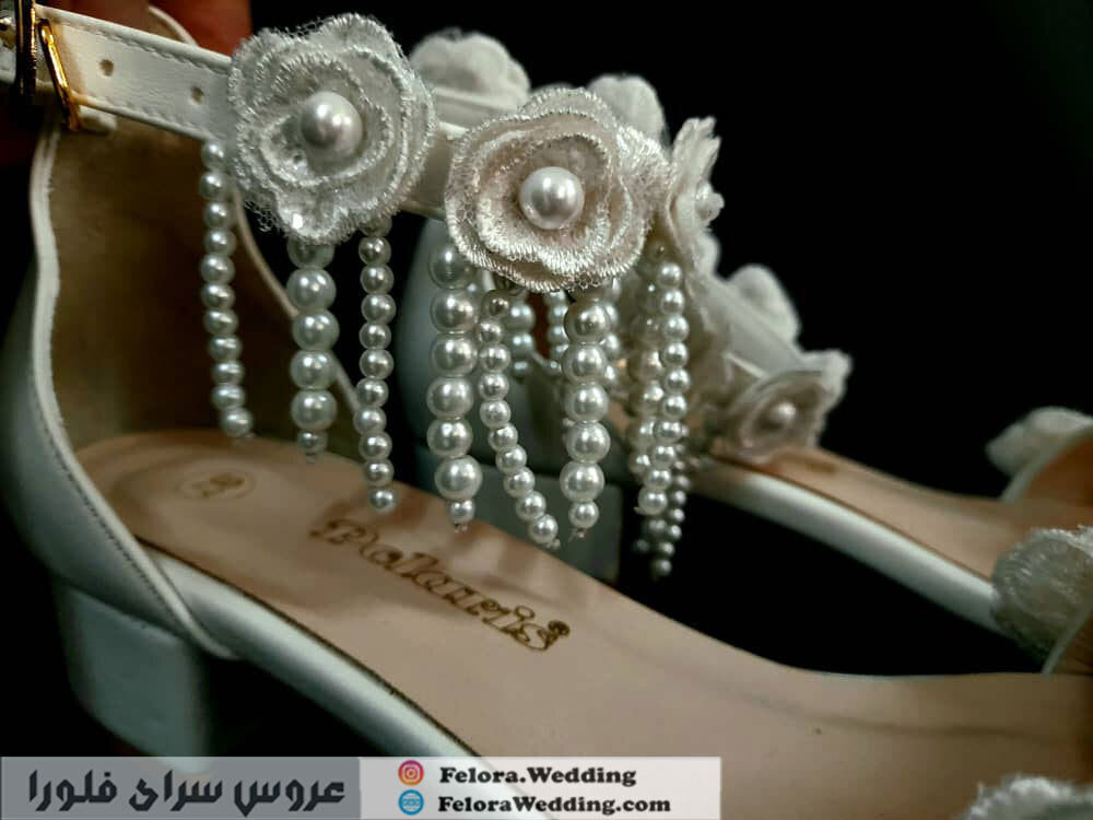  کفش عروس پاشنه بلند مدل گل و مروارید دست دوز | کد 0139 