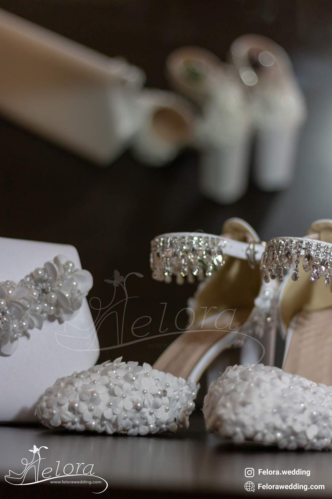  کفش پاشنه بلند عروس مدل پر شکوفه | کد 0624 
