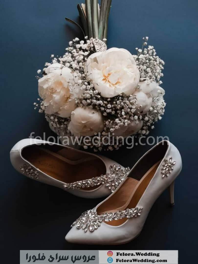  کفش عروس پاشنه بلند به همراه دسته گل | کد 0509 a 